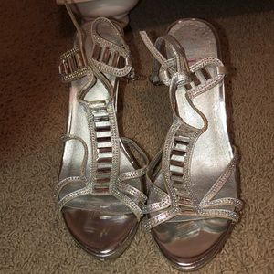 Only worn once cute heels
